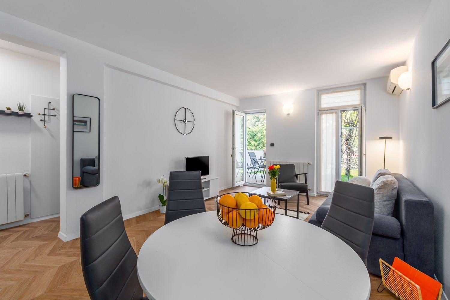 Malerisches Mit Mediterranem Garten - Nur 450 Meter Zum Apartment *